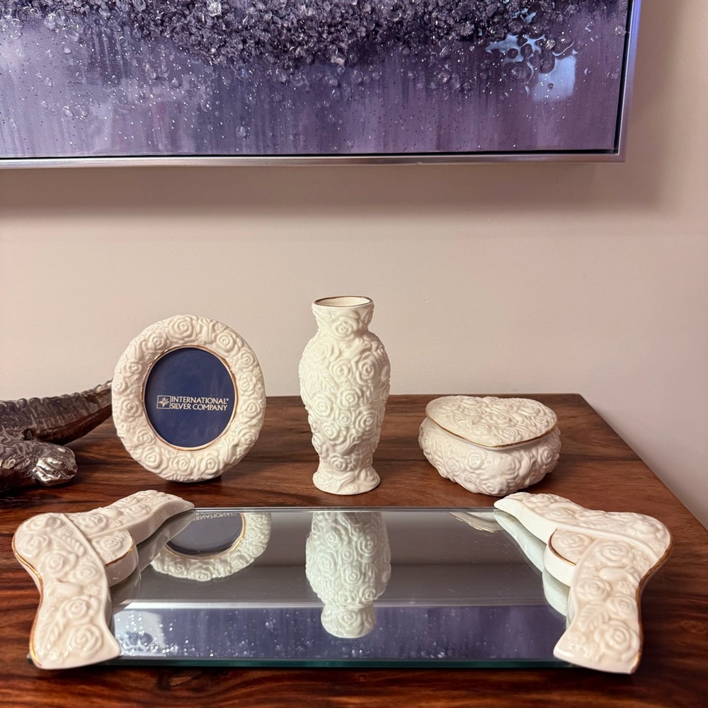 International Silver Company Cream Decorative Set